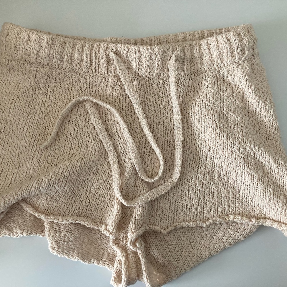 Women’s Knit Shorts, Sz L